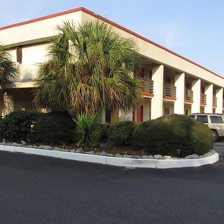 New Valdosta Inn And Suites Exteriör bild