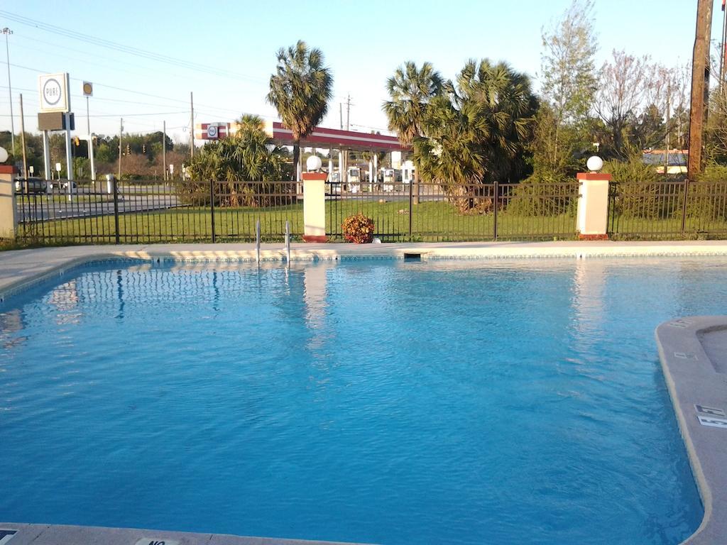 New Valdosta Inn And Suites Exteriör bild